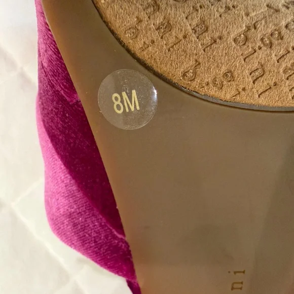 NEW Gianni Bini Karmello Velvet Flower Ankle Strap
Platform Dress Sandals - Picture 4 of 9